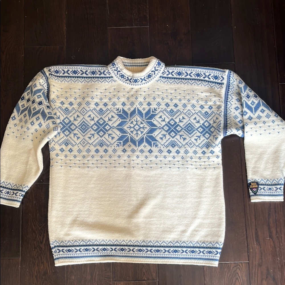 Dale of Norway Men's Cream and Blue Sweater